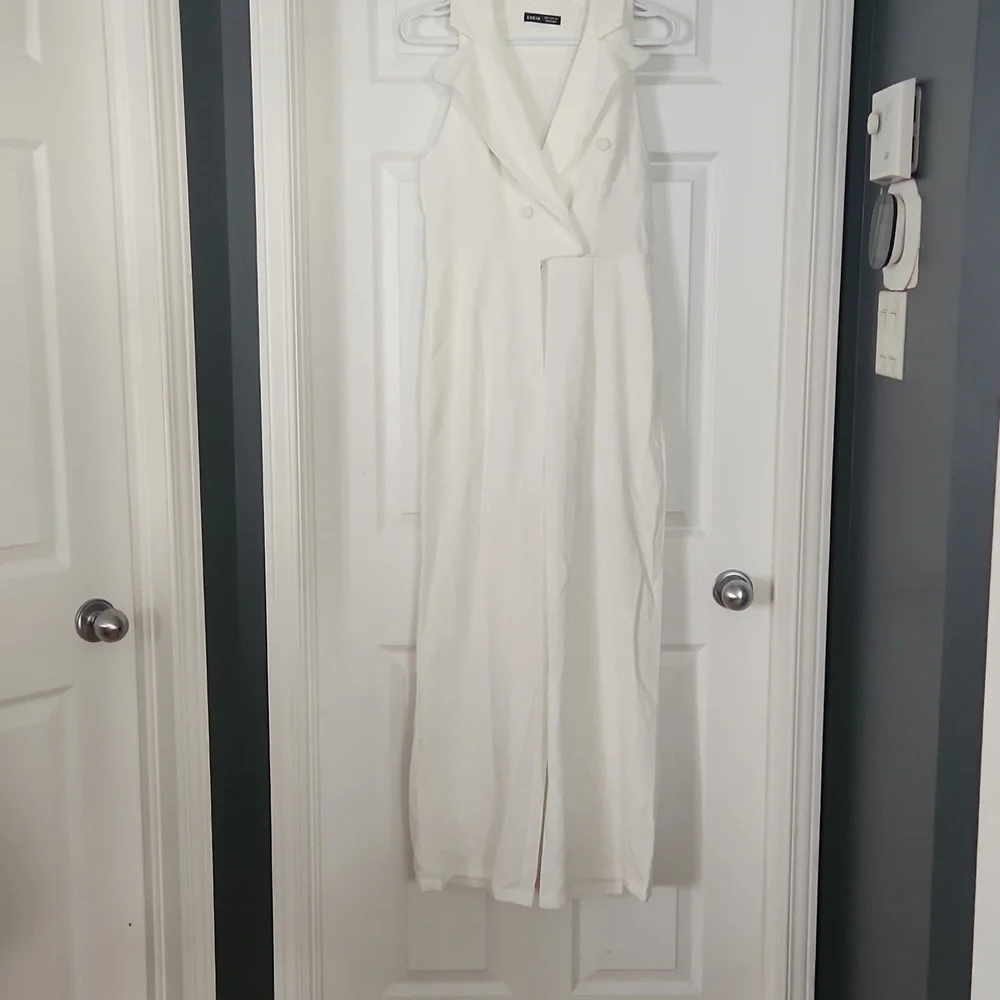 Jumpsuit - Picture 1 of 3